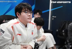 亚博体育app-Rookie迎来十五赛季出色发挥，TL观众热烈欢呼！全场沸腾不已-亚博体育app