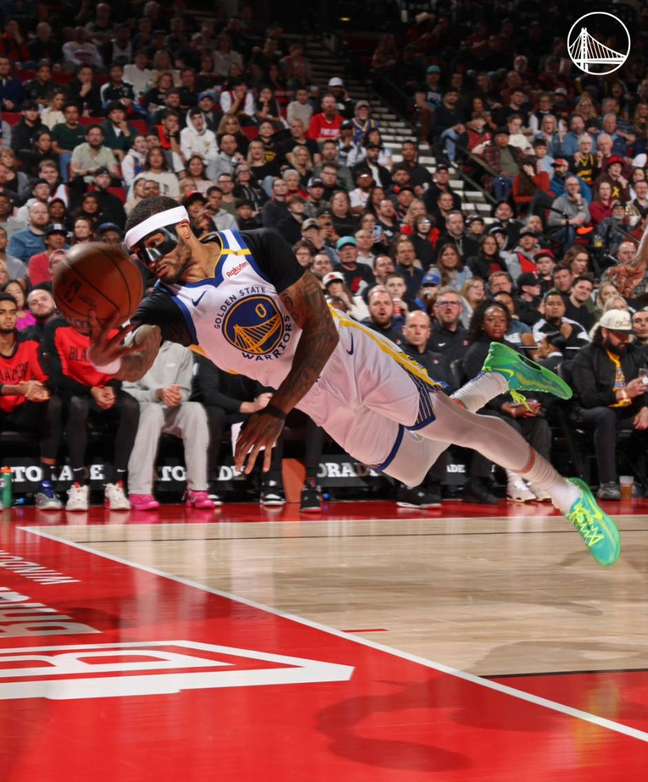 波特兰开拓者训练开放日，转会期造点机会引欢呼，NBA常规赛在即，更衣室氛围转暖的简单介绍